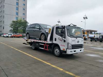 高效救援，可靠伙伴 解放虎V藍牌一拖二清障車，濰柴117馬力引領(lǐng)城市救援新標(biāo)準(zhǔn)
